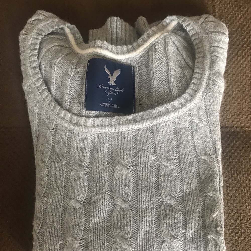 American Eagle Grey Sweater